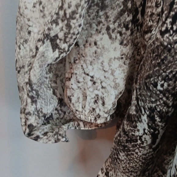 EUC APT 9 Long Sleeve Animal Print Square Neck Top XXL - Picture 4 of 7